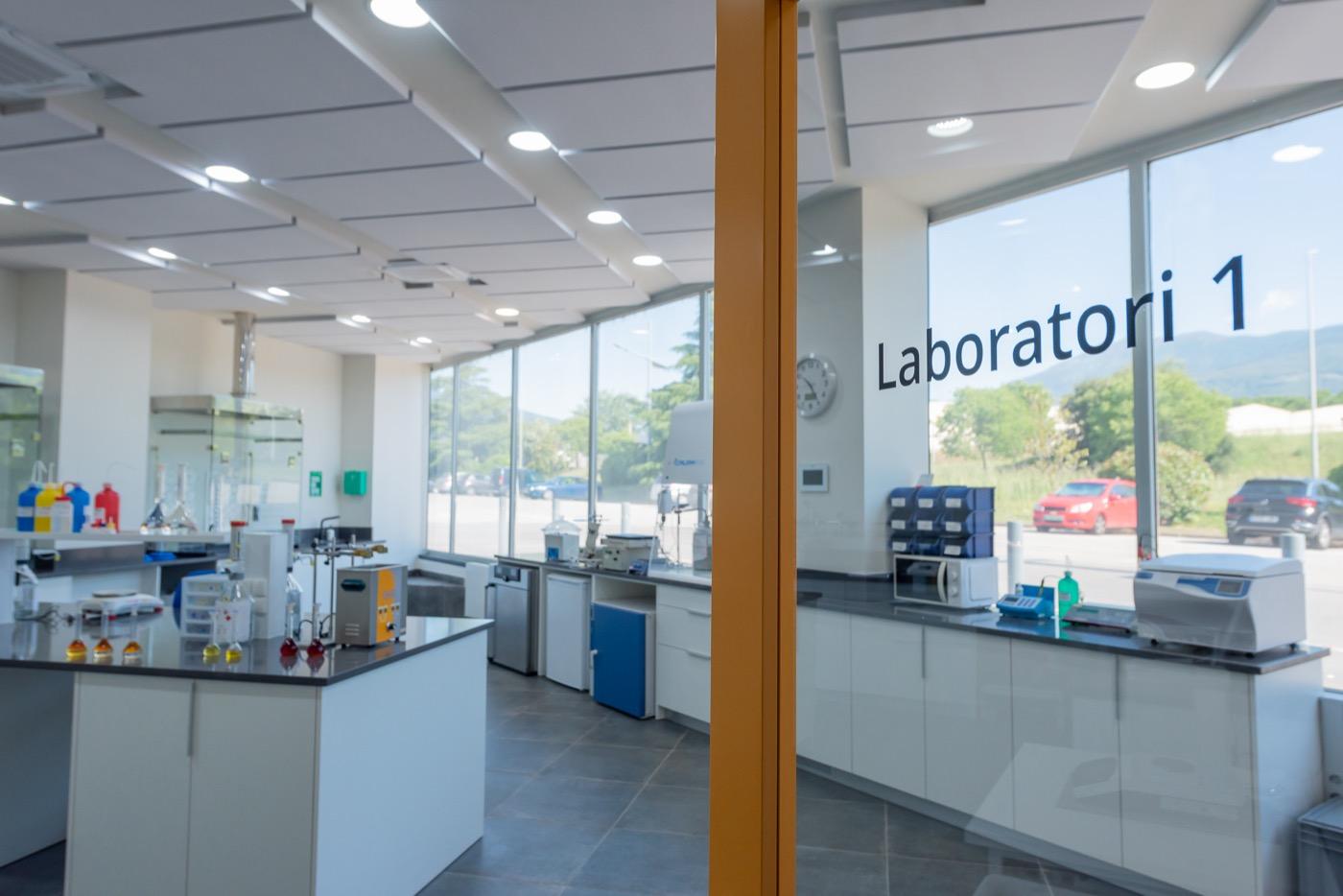 Laboratori